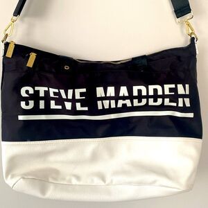 Steve Madden XL Sports / Travel 2 ways bag Black & White NWOT
